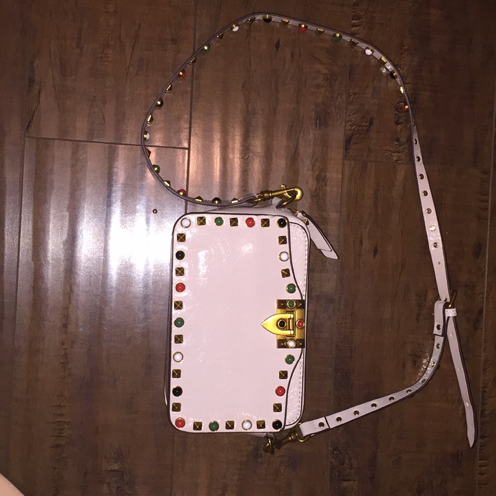 Mini-bag, cross-shoulder, cream color.